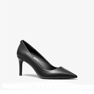 BN Michael Kors Alina Leather Flex Heels
